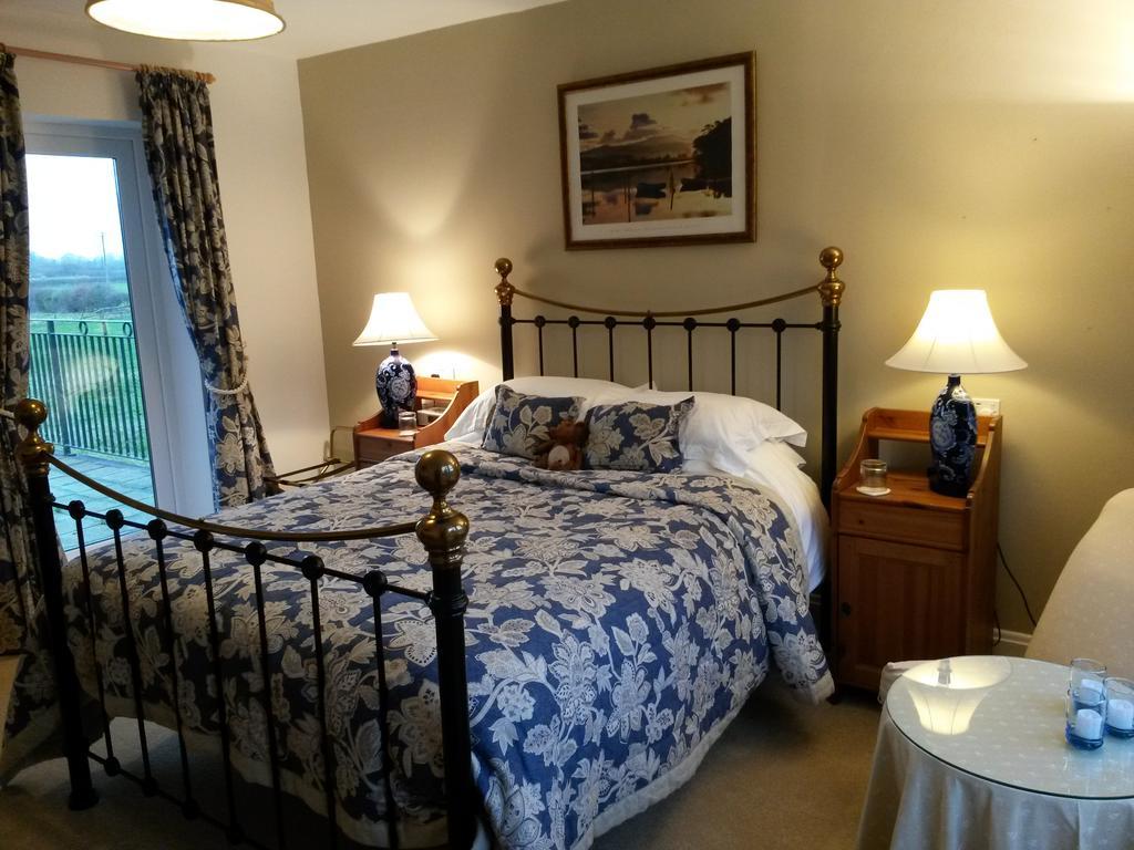 Rowde Avalon Lodge Bed And Breakfast מראה חיצוני תמונה